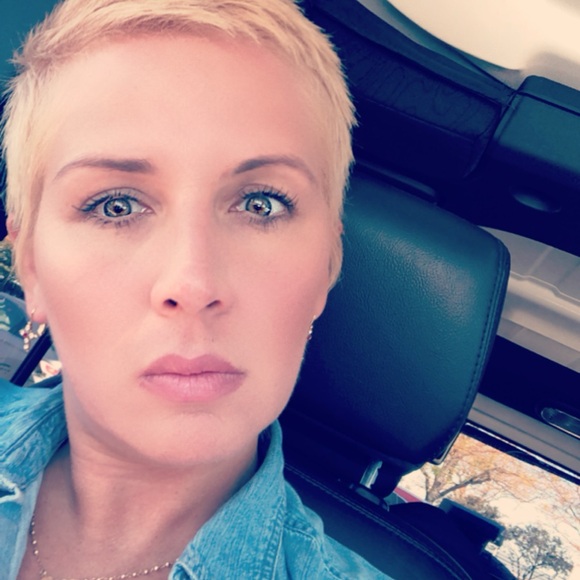 πΊMeet your Posher, Maxima - Picture 7 of 9